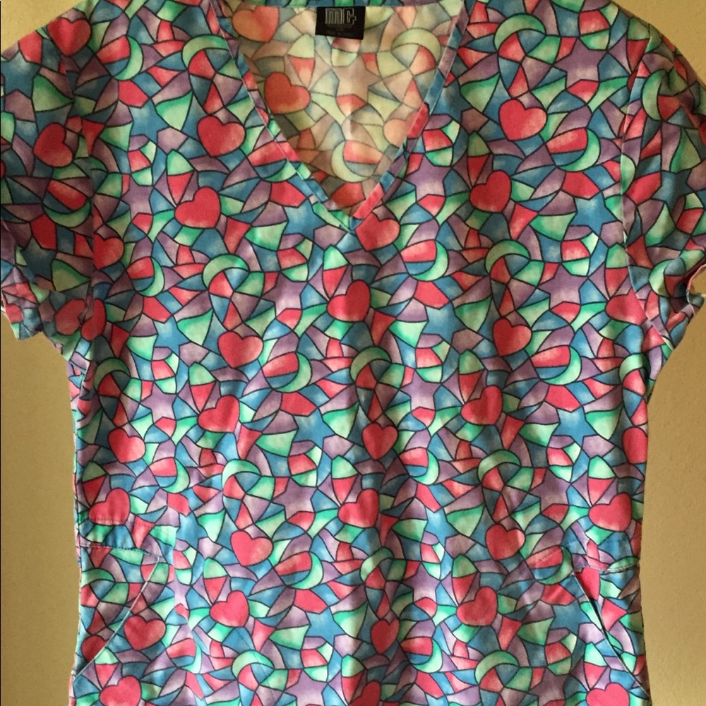 Med Gear Stained Glass Heart Print Ladies Scrub XS